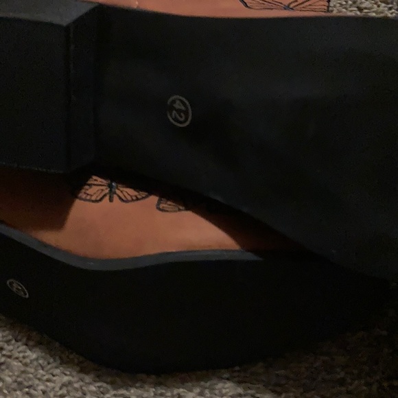 Ladies boots - Picture 3 of 4